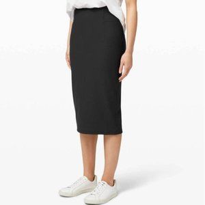 Lululemon Skirt (black, size 2, 27.5" long)